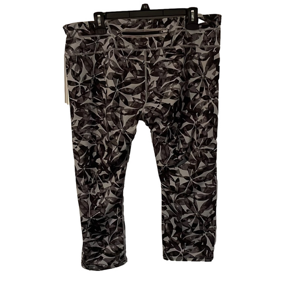 Athleta Prisma Capri woman’s XL - Picture 2 of 4